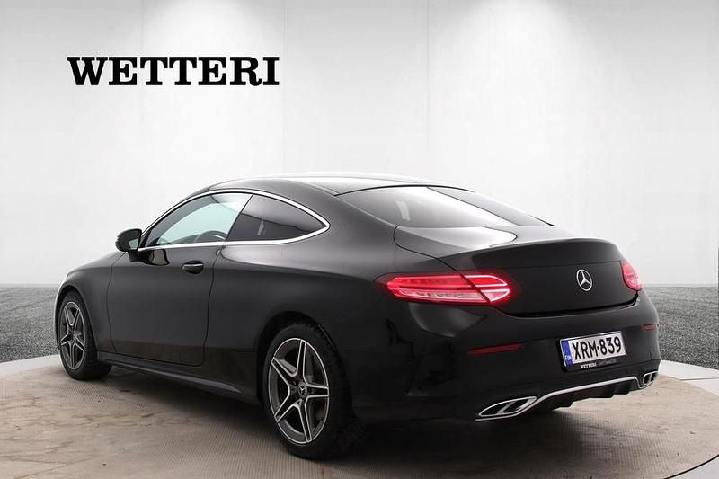 Käytetty Mercedes C200 AMG line 184 HP (135 kW) 2022 Musta Coupe - kaksiovinen
