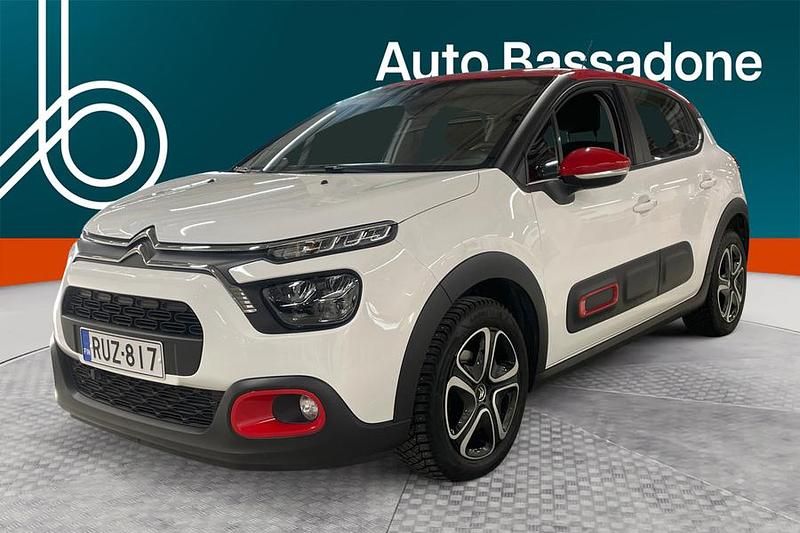 Käytetty Citroën C3 PureTech 83 HP (61 kW) 2023 Viistoperä