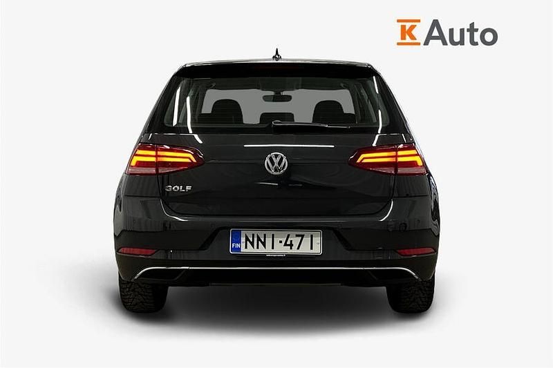 Käytetty VW Golf VII Comfortline 150 HP (110 kW) 2020 Viistoperä