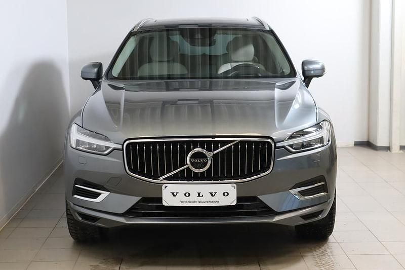 Käytetty Volvo XC60 Inscription 392 HP (288 kW) 2020 Harmaa Katumaasturi