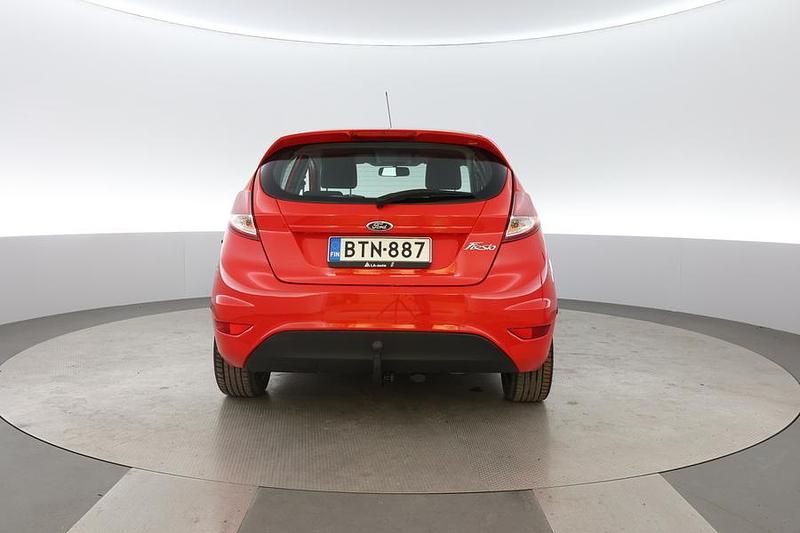Käytetty Ford Fiesta Trend 80 HP (58 kW) 2015 Viistoperä