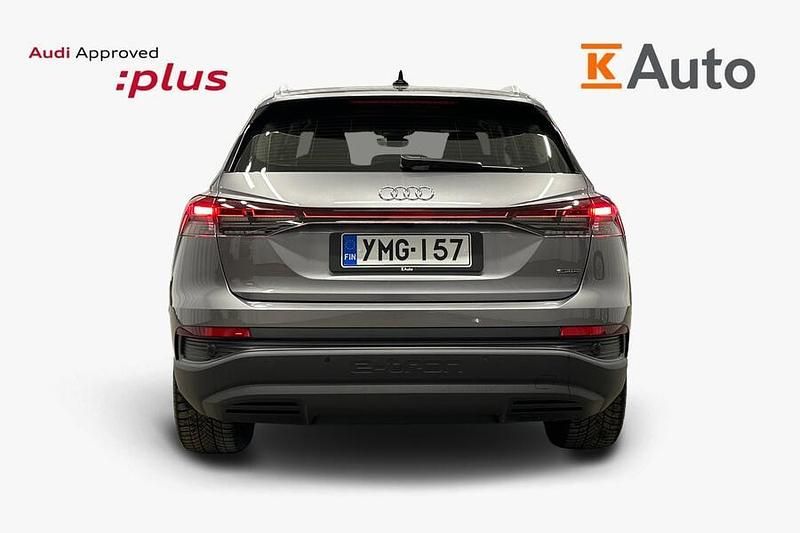 Käytetty Audi Q4 e-tron 210 kW (286 HP) 2025 Harmaa Katumaasturi
