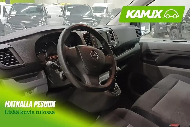 Käytetty Opel Vivaro Edition 144 HP (105 kW) 2022 Valkoinen Tila-auto