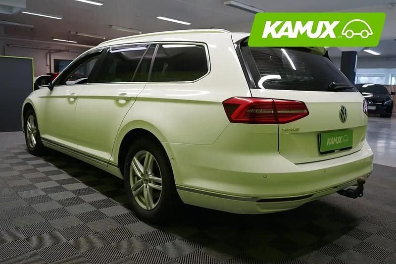 Käytetty VW Passat Highline 150 HP (110 kW) 2019 Valkoinen Farmari