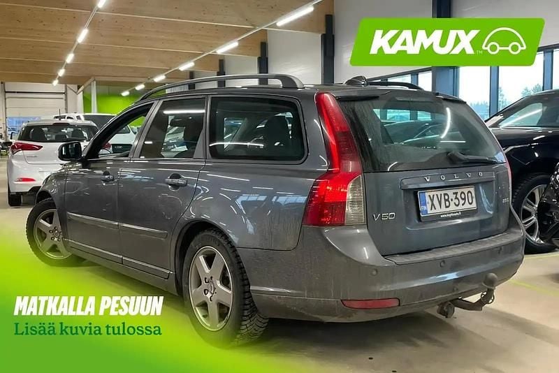 Käytetty Volvo V50 Momentum 136 HP (100 kW) 2010 Hopea / harmaa Farmari