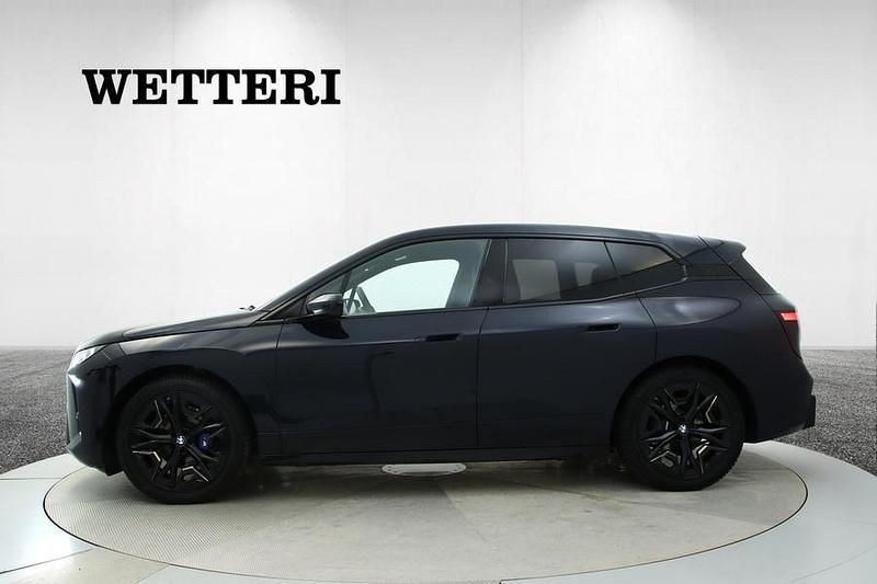 Käytetty BMW iX M Sport 400 kW (544 HP) 2025 Katumaasturi