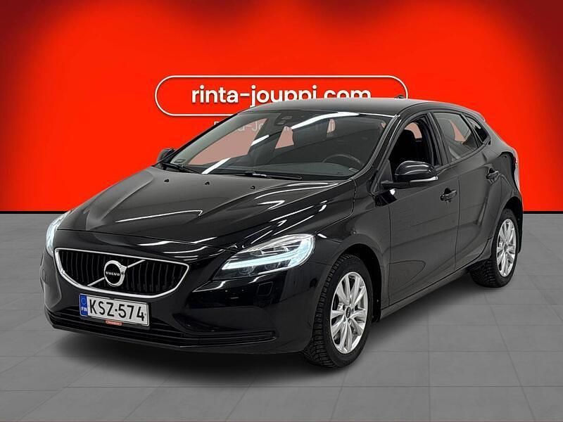 Käytetty 2017 Volvo V40 Momentum Viistoperä | 13 290 € (Perustarjous) - Kuva 1/3