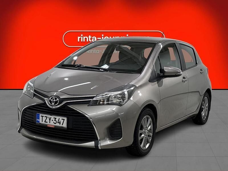 Ruskea Käytetty 2015 Toyota Yaris Active Viistoperä | 10 980 € (Perustarjous) - Kuva 1/3