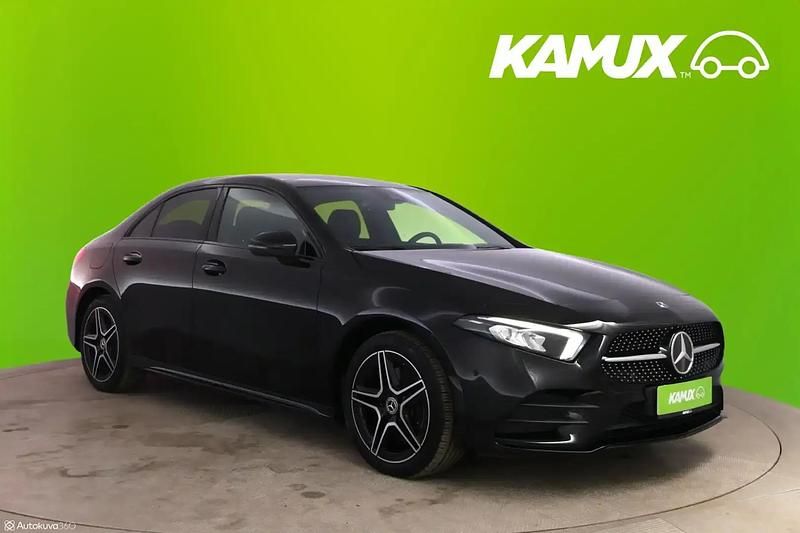 Sininen Käytetty 2020 Mercedes A250 Business Sedan | 29 990 € (Hieman kallis) - Kuva 1/4