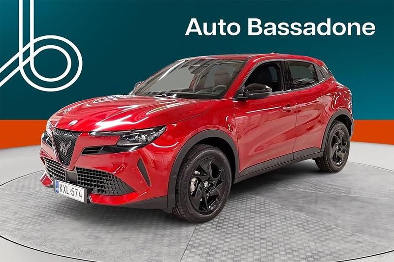 Käytetty 2025 Alfa Romeo Junior Katumaasturi | 30 850 € - Kuva 1/4