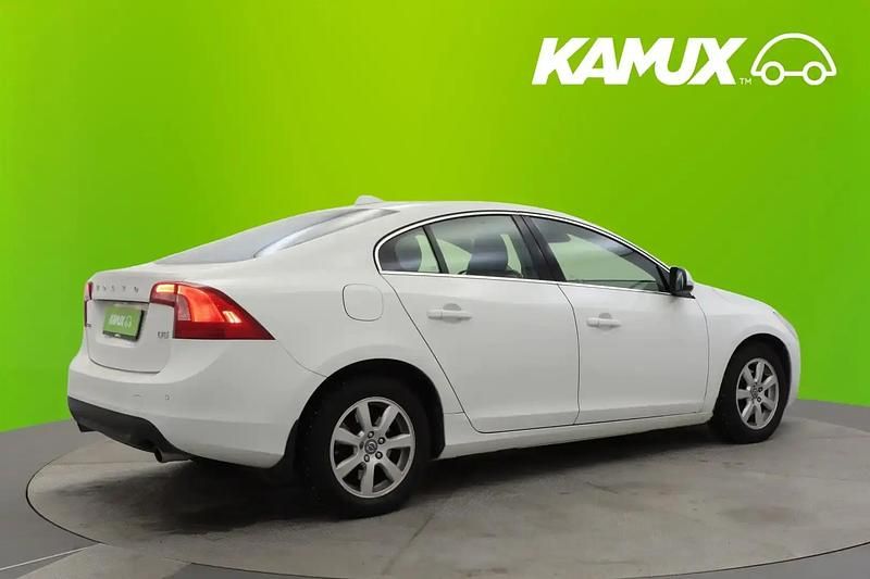 Käytetty Volvo S60 Summum 205 HP (150 kW) 2011 Valkoinen Sedan