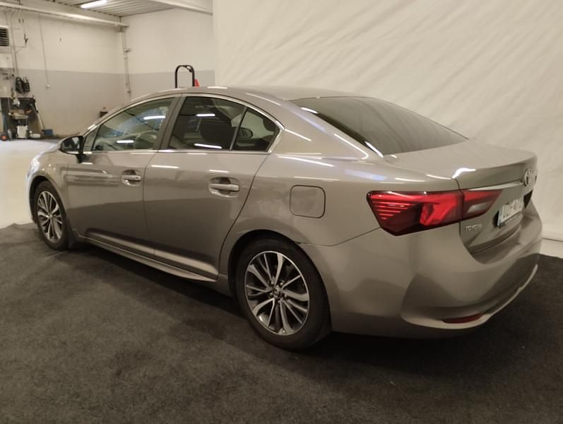 Käytetty Toyota Avensis Active 143 HP (105 kW) 2016 Sedan