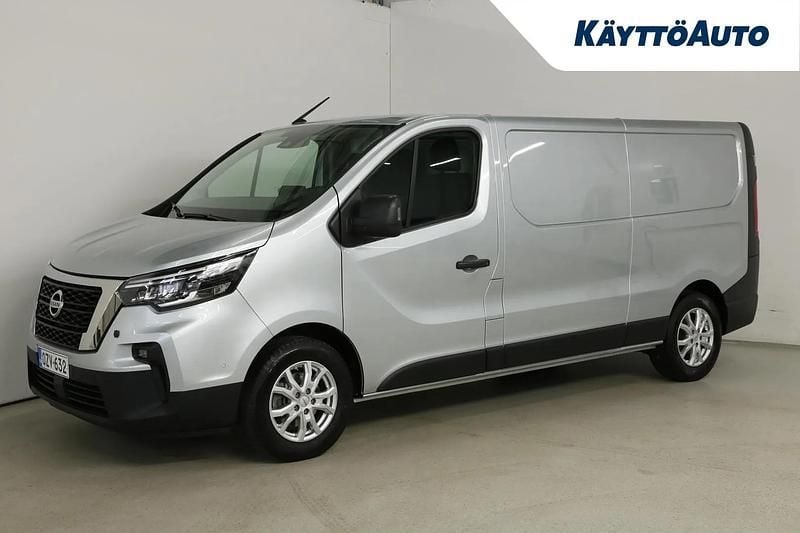 Käytetty Nissan Primastar N-Connecta 150 HP (110 kW) 2023 Harmaa Tila-auto