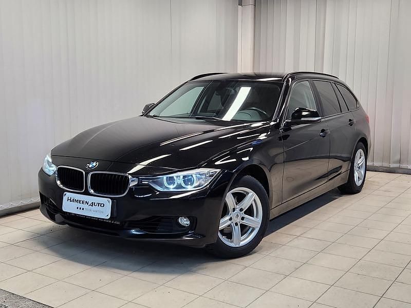 Käytetty BMW 320 184 HP (135 kW) 2015 Musta Farmari