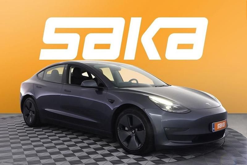 Käytetty 2021 Tesla Model 3 Sedan | 26 990 € (Perustarjous) - Kuva 1/3