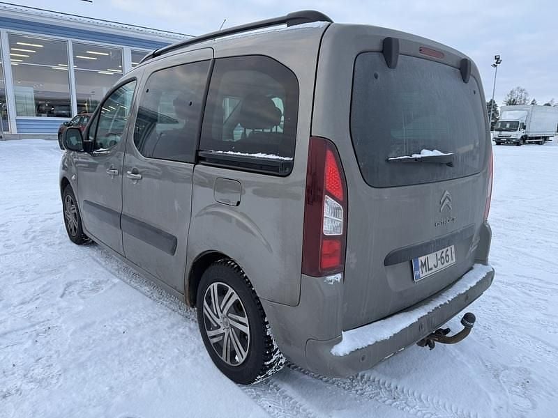 Käytetty Citroën Berlingo Start 92 HP (67 kW) 2013 Harmaa Tila-auto