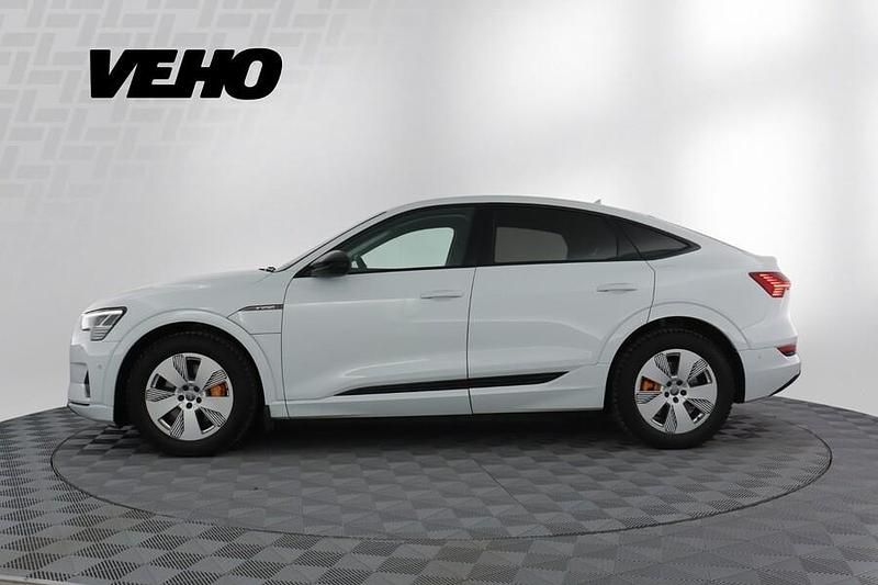 Käytetty Audi e-tron Sportback Advanced Plus 230 kW (313 HP) 2020 Valkoinen Katumaasturi