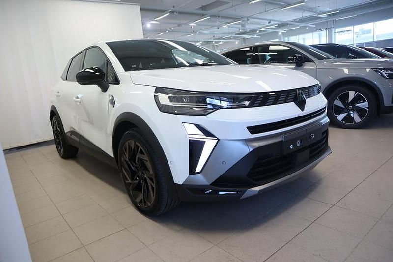 Käytetty Renault Symbioz Esprit Alpine 143 HP (105 kW) 2024 Katumaasturi