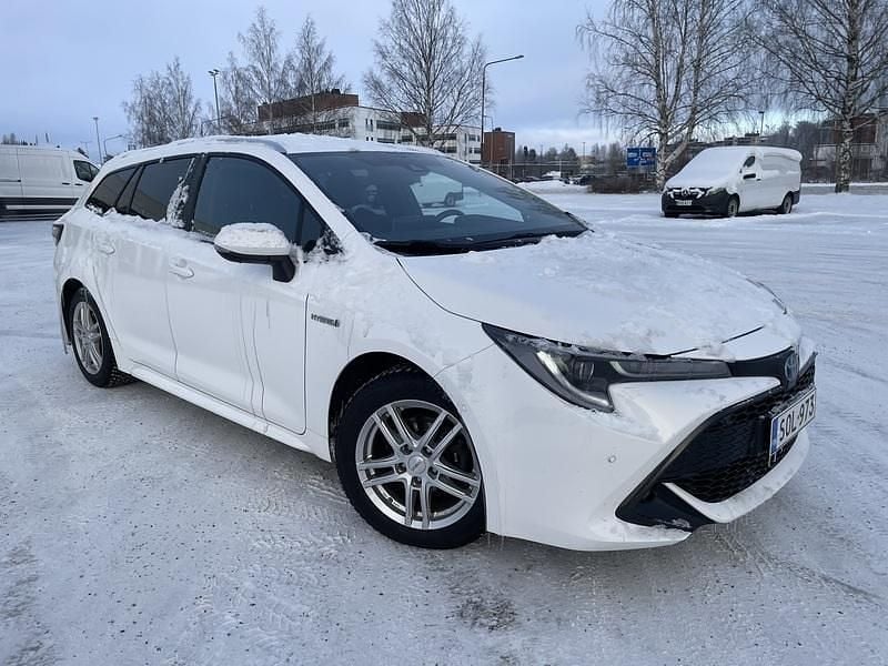 Käytetty Toyota Corolla Business Edition 122 HP (89 kW) 2020 Valkoinen Farmari