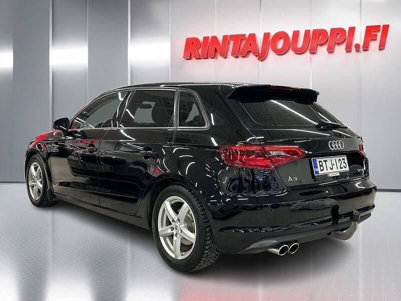 Käytetty Audi A3 Sportback Business 125 HP (91 kW) 2015 Viistoperä
