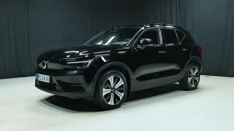 Käytetty Volvo XC40 Plus 169 kW (231 HP) 2023 Katumaasturi