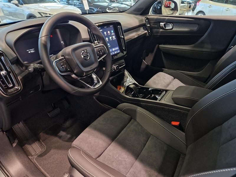 Uusi Volvo EX40 Plus 300 kW (408 HP) 2026 Katumaasturi