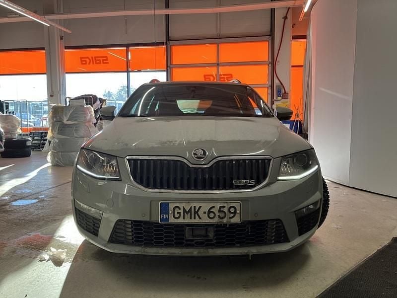 Käytetty Skoda Octavia RS 184 HP (135 kW) 2017 Farmari
