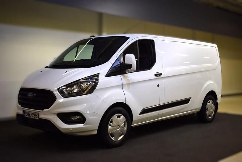 Käytetty Ford Transit Custom Trend 105 HP (77 kW) 2022 Van
