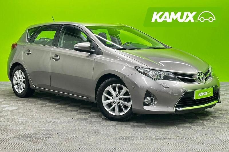 Käytetty 2013 Toyota Auris Multidrive S Viistoperä | 10 790 € (Perustarjous) - Kuva 1/3
