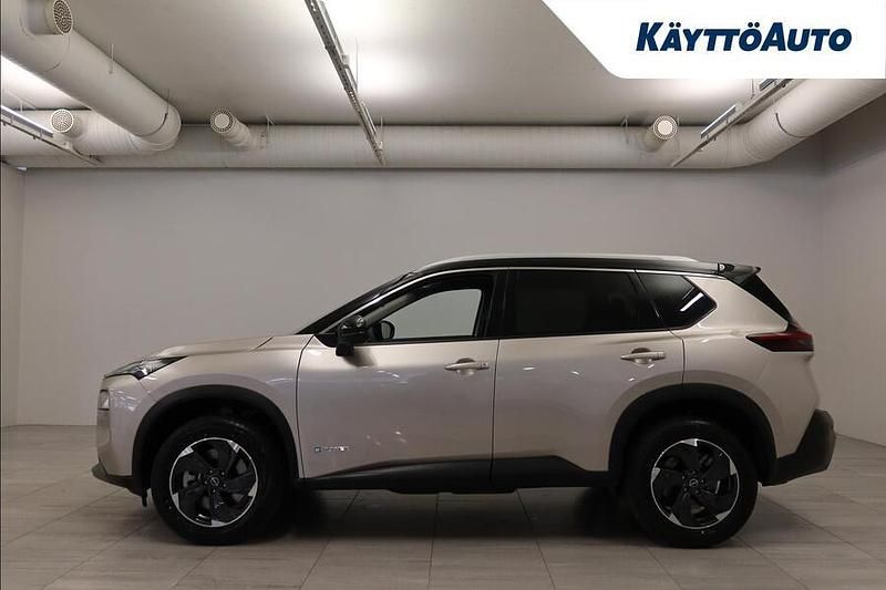 Käytetty Nissan X-Trail N-Connecta 214 HP (157 kW) 2024 C.silver/d.black Katumaasturi