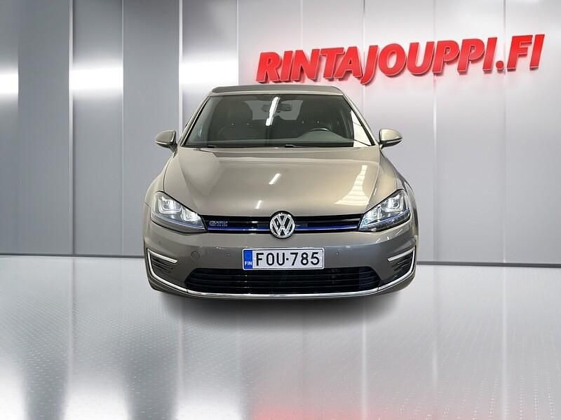 Käytetty VW Golf VII GTE 204 HP (150 kW) 2015 Viistoperä
