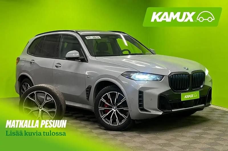 Hopea / harmaa Käytetty 2025 BMW X5 M Sport Katumaasturi | 95 890 € (Perustarjous) - Kuva 1/4