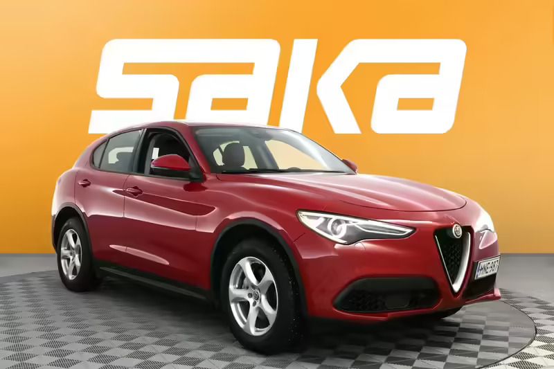Punainen Käytetty 2017 Alfa Romeo Stelvio Super Katumaasturi | 22 900 € - Kuva 1/3