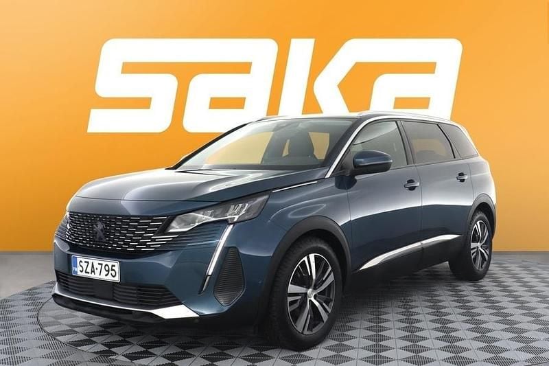 Käytetty Peugeot 5008 Allure 131 HP (96 kW) 2021 Tila-auto