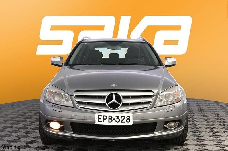 Käytetty Mercedes C320 Avantgarde 224 HP (164 kW) 2008 Farmari