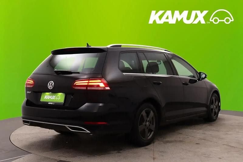 Käytetty VW Golf VII Highline 116 HP (85 kW) 2019 Musta Farmari