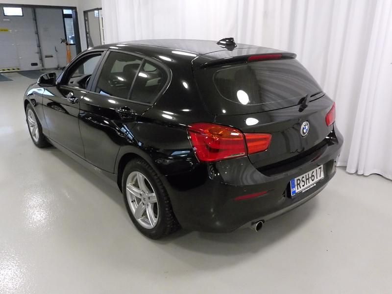 Käytetty BMW 116 116 HP (85 kW) 2015 Musta Viistoperä