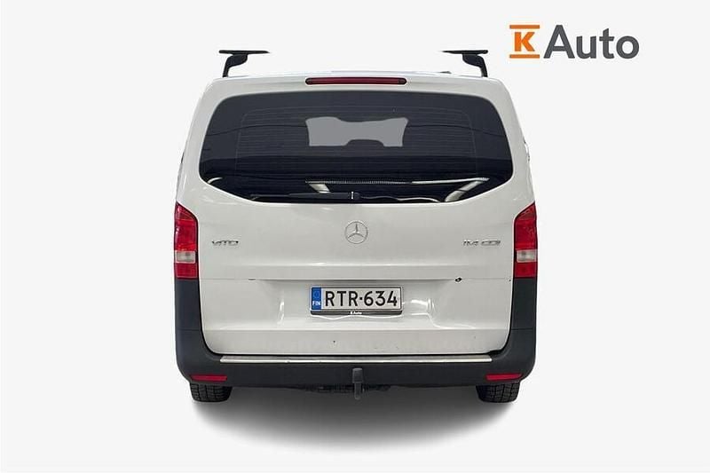 Käytetty Mercedes Vito 136 HP (100 kW) 2020 Van