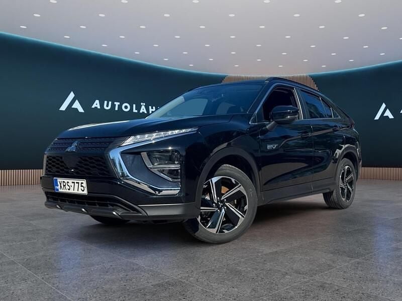 Käytetty 2022 Mitsubishi Eclipse Cross Inform Katumaasturi | 25 870 € (Perustarjous) - Kuva 1/3