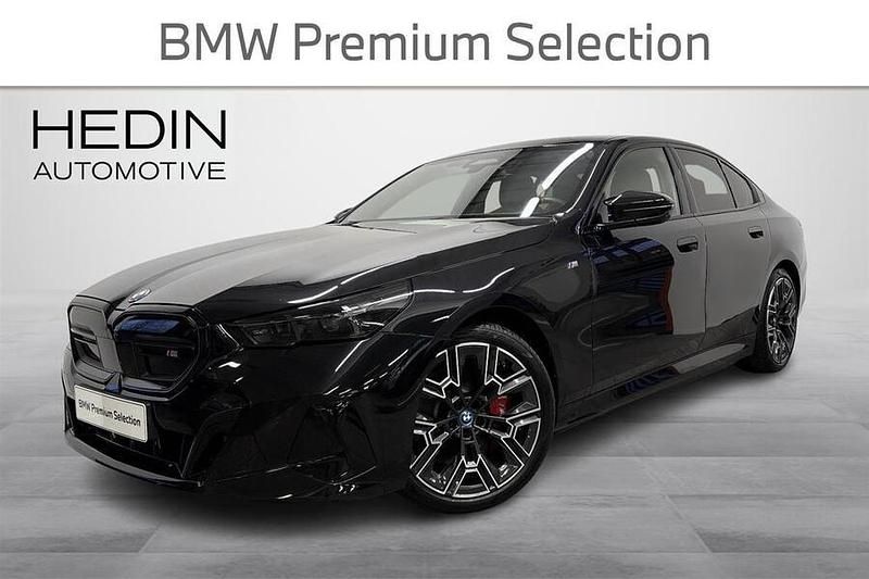 Musta Käytetty 2024 BMW i5 M Sport Sedan | 75 900 € (Perustarjous) - Kuva 1/4
