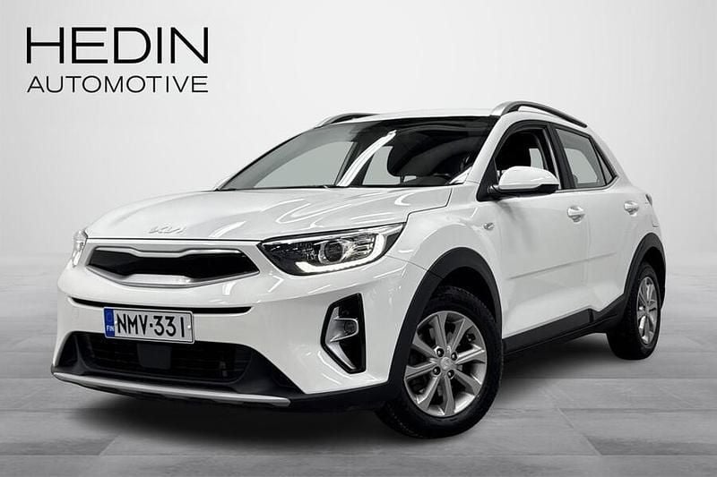 Käytetty Kia Stonic EX 101 HP (74 kW) 2023 Valkoinen Katumaasturi