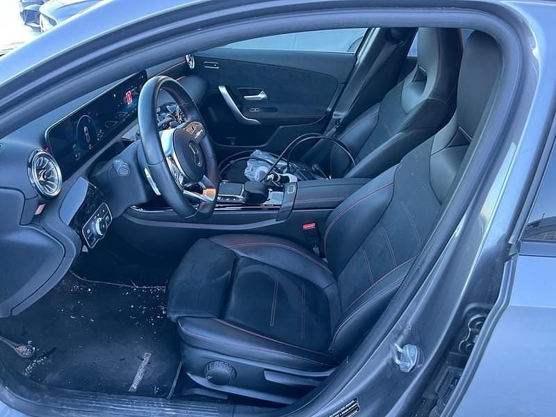 Käytetty Mercedes A250 Business 160 HP (117 kW) 2021 Harmaa Viistoperä