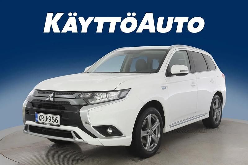 Käytetty Mitsubishi Outlander P-HEV Active 135 HP (99 kW) 2021 Val Farmari