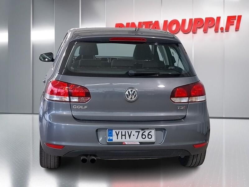 Käytetty VW Golf VII Highline 122 HP (89 kW) 2012 Viistoperä