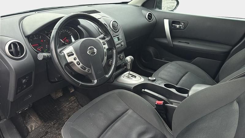 Käytetty Nissan Qashqai Acenta 150 HP (110 kW) 2011 Katumaasturi