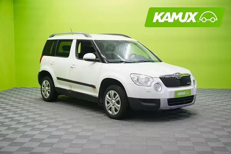 Käytetty Skoda Yeti GreenLine 143 HP (105 kW) 2013 Valkoinen Katumaasturi