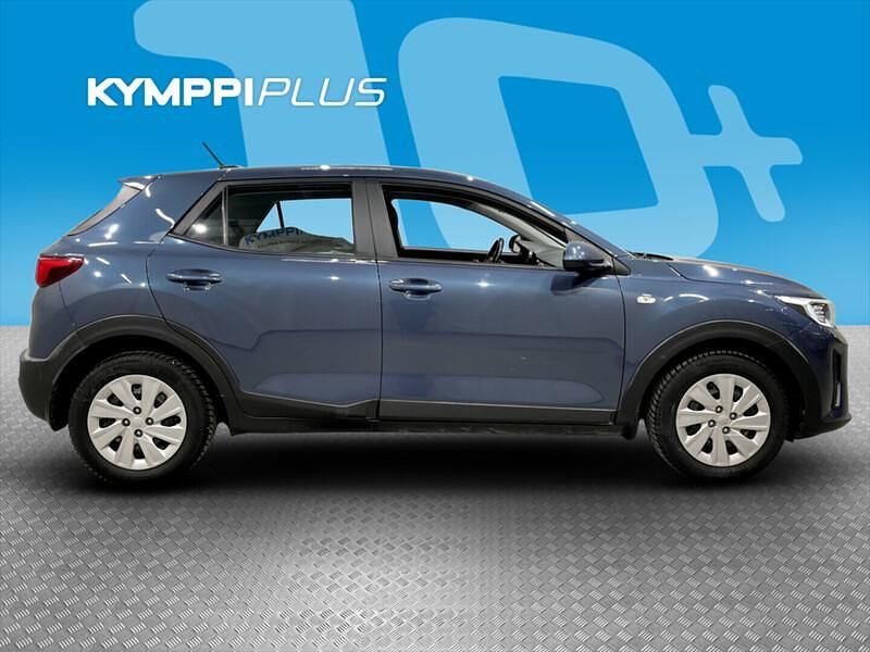 Käytetty Kia Stonic LX 101 HP (74 kW) 2021 Katumaasturi