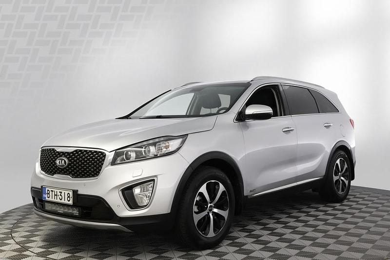 Käytetty Kia Sorento 200 HP (147 kW) 2015 Hopea Katumaasturi