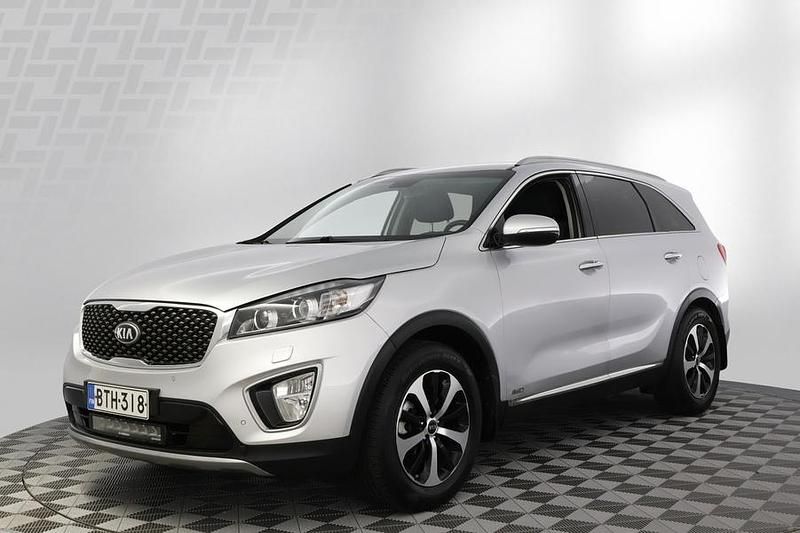 Käytetty Kia Sorento 200 HP (147 kW) 2015 Hopea Katumaasturi