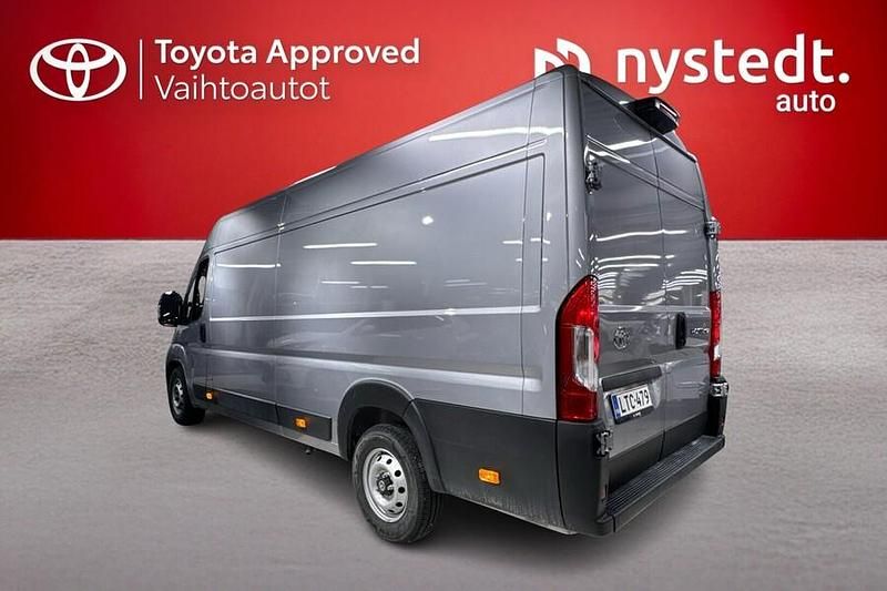 Uusi Toyota Proace 140 HP (102 kW) 2025 Hopea Tila-auto